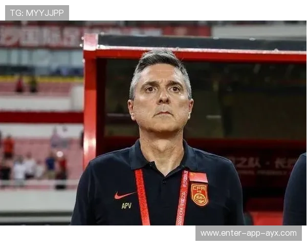 彭啸正面防守封死突破线路：从技战术到比赛改变者的诞生