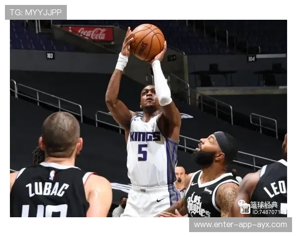 福克斯突破制造不对称,国王关键时刻发力